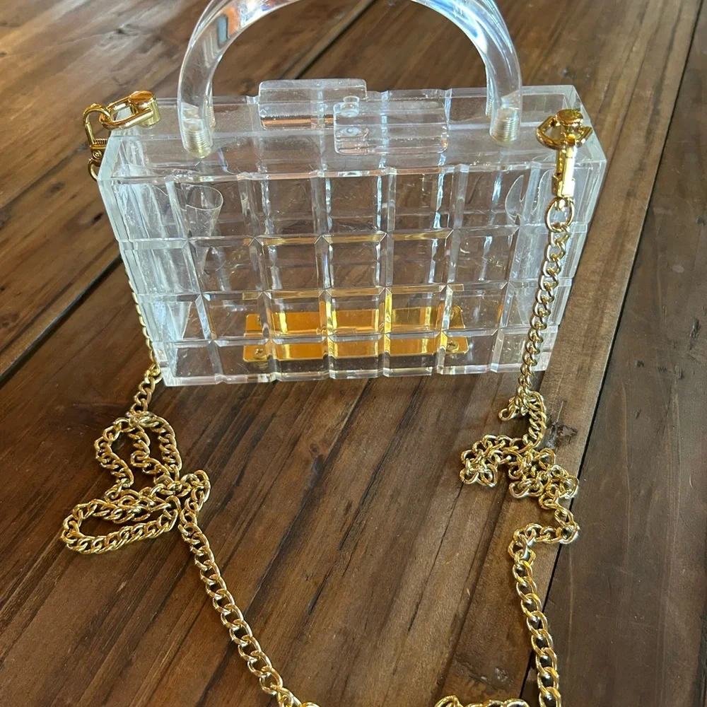 Clear Acrylic Box Bag with Gold Chain - Picture 1 of 4
